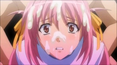 Молодая женщина впервые испытывает сексуальный опыт.