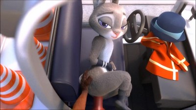 "верополис" - фильм, который привлекает внимание своим необычным подходом к истории.